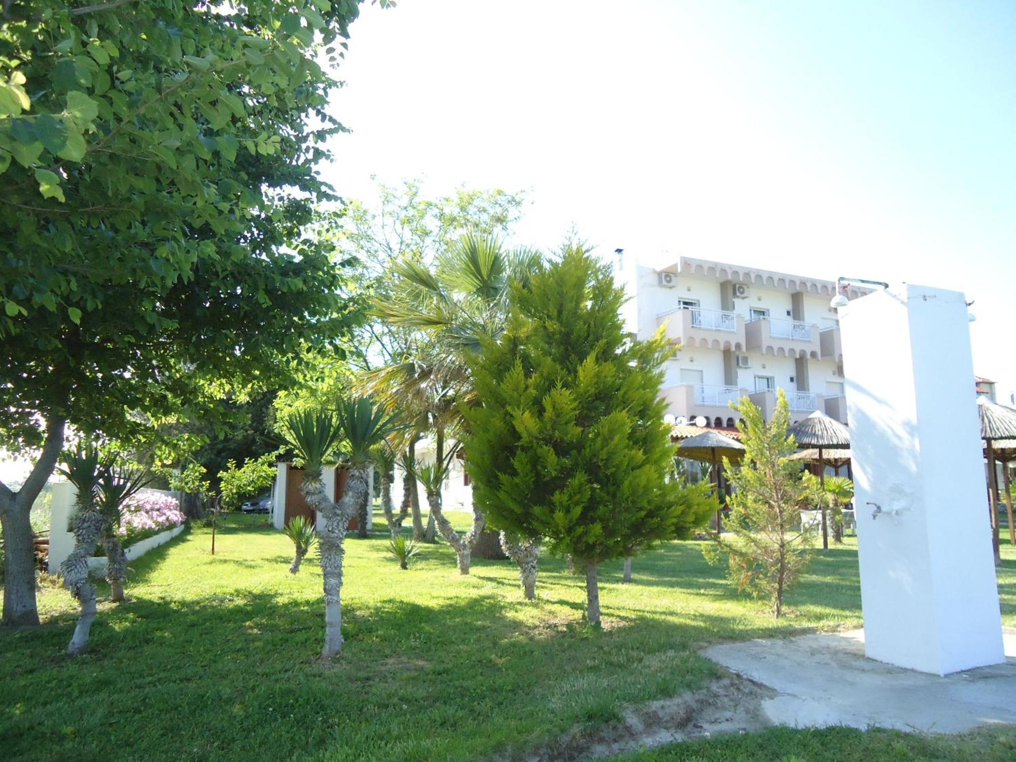 Lidra Hotel Korinós Exterior foto